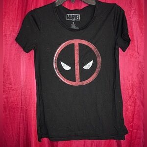 Marvel/Hot Topic Distressed Deadpool Shirt